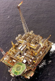A BP conquistou o direito de explorar campos de petróleo na costa brasileira.  Photo : AFP