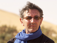 Jean-Marie Blas de Roblès, romancista, ganhador do Prêmio Médicis-2008.  DR
