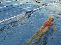 As piscinas públicas de Paris são muito concorridas pela qualidade de suas instalações e as atividades esportivas que oferecem.  Foto: paris.fr
