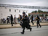 A polícia usou balas de borracha para dispersar os manifestantes anti-G20. Foto: Reuters