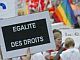 Pesquisa revela que 57% dos franceses são favoráveis à adoção por casais homossexuais.  Foto: AFP