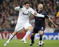 Kaká, marcado pelo zagueiro Cris do Lyon, foi vaiado ao ser substituído no segundo tempo. Foto: Reuters