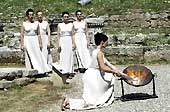 奥运圣火在希腊奥林匹亚市点燃。La flamme olympique est allumée à Olympie, en Grèce.法新社