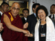 达赖喇嘛8月30日抵达台湾，台湾高雄市市长陈菊到机场迎接(Photo: Reuters)