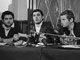 Das Führungstrio der Studentenrevolte am 11.5.1968 in Paris: Alain Geismar, Jacques Sauvageot, Daniel Cohn-Bendit.Foto: AFP