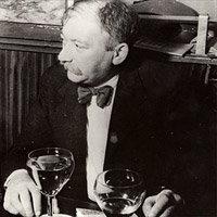 Der österreichische Schriftsteller und Journalist Joseph Roth verbrachte seine letzten Jahre bis zu seinem Tod 1939 im Pariser Exil. (Foto: Wikipedia) 