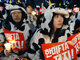 Koreans protest (Photo: Reuters)