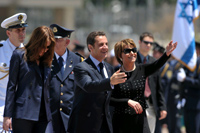 French president Nicolas Sarkozy and the Israeli parliament speaker Dalia Itzik (photo: Reuters)