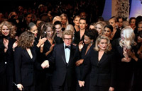 Yves Saint Laurent presents his last collection in 2002 in Paris.(Photo: AFP)