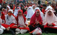 Part of the audience at the opposition rally(Photo: Reuters)