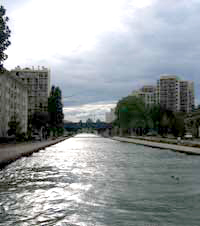 View of the Ourq canal from Pantin(Photo: Nissim Schaul)