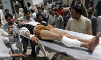 A victim outside a hospital in Srinagar(Photo: Reuters)