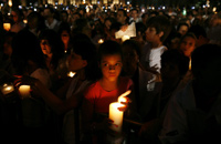 Candlelight protest in Monterrey(Photo: Reuters)