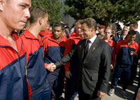 French President Nicolas Sarkozy meets soldiers wounded in the ambush on Tuesday(Photo: Reuters)