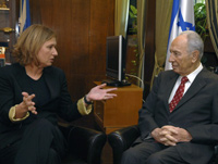 Livni with President Perez earlier this week(Photo: Reuters)