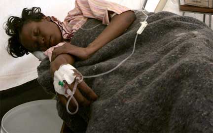 A cholera patient in a clinic in Harare(Photo: Reuters)