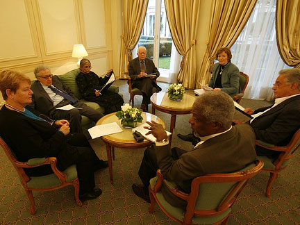 Members of the Elders meeting in Paris.(Photo: Thierry Boccon-Gibod)