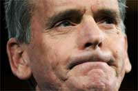 Senator Judd Gregg as he announces his withdrawl, 12 February 2009(Photo: Reuters)