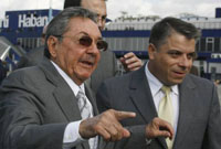 Raul Castro with Felipe Perez Roque.(Photo: Reuters)