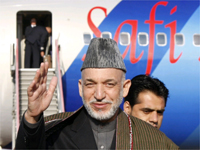 Afghan President Hamid Karzai arrives at Rotterdam airport on 30 March 2009.(Photo: Reuters)
