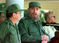 Fidel Castro (R) with his brother Raúl (L).(Photo: José Goitia)