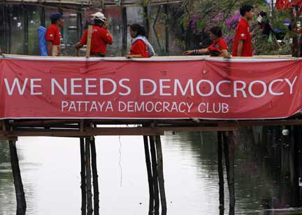 Pattaya red shirts demonstrate(Photo: Reuters)