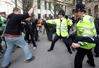 Police clash with protesters in the City of London during April's G20 summit(Photo: Reuters)