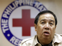 Philippine Senator and Red Cross Chairman Richard Gordon during a news conference in Manila on 3 April 2009.(Photo: Reuters)