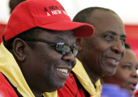 Morgan Tsvangirai (L) and ZCTU leader Lovemore Matombo(Photo: Reuters)