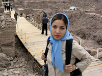 Roxana Saberi, US-Iranian journalist, in Bam, South -East of Teheran, 31 march 2004.(Archive Photo: Reuters)