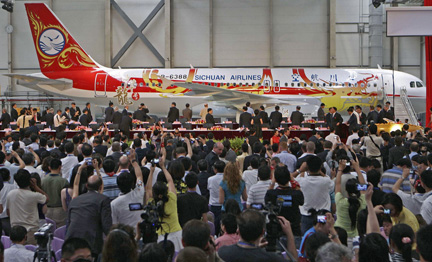 The first Airbus A320 made in China, 23 June 2009. (Photo: Reuters/China Daily)