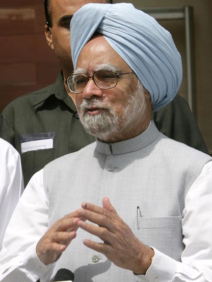 India's Prime Minister Manmohan Singh speaks to the media on the opening day of the parliament in New Delhi June 1, 2009. Singh last week named 59 new ministers, including 14 of the cabinet rank, as he brought key allies into the government after his resounding general election victoryREUTERS/B Mathur 