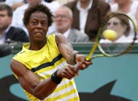 Gael Monfils of France at the French Open, Paris 1 June 2009(Photo:Reuters/Charles Platiau