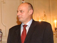 Former Kosovo Prime Minister Agim Çeku while in office in 2006(Photo: US Department of State)