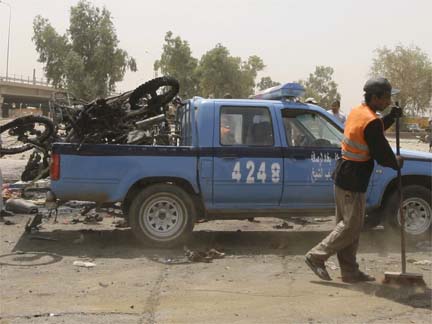 Site of motorcycle market bomb attack, Nadha, Baghdad, 26 June 2009(Photo: Reuters)