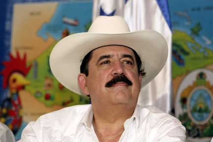 Ousted Honduran President Manuel Zelaya speaks to the media at the Honduras embassy in Managua, Nicaragua on 13 July, 2009(Photo: Reuters/Oswaldo Rivas)