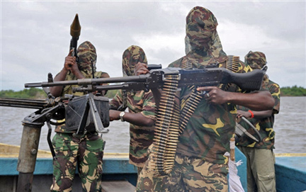 Armed members of the Movement for the Emancipation of the Niger Delta (MEND) pictured in September 2008( Photo : AFP )