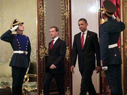 US President Barack Obama and Russian President Dmitry Medvedev arrive for their meeting at the Kremlin.(Photo: Reuters)