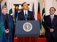 US President Obama with Afghan President Karzai and President Zardari of Pakistan in Washington in May(Photo: Reuters)