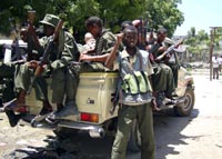 Pro-government Somali militiamen in Mogadishu, 19  August 2009. (Photo: Reuters/Omar faruk)