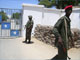 Guards outside the presidential palace in Mogadishu, 26 August, 2009(Photo: Reuters)