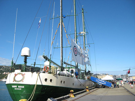 The flagship Greenpeace vessel, the Rainbow Warrior, docked in Wellington, New Zealand.(Photo: Wikimedia Commons)