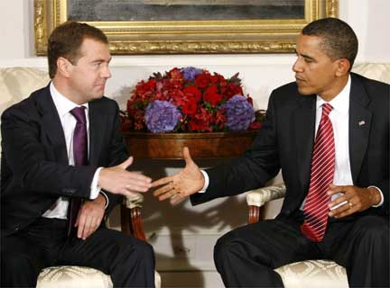 U.S. President Barack Obama  with Russian President Dmitry Medvedev, NYC, 23 September 2009


Format:
  OBAMA  : 3500 x 2275(Photo: Reuters)