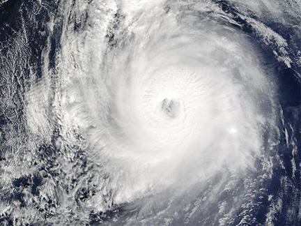 A true colour image of Typhoon Ketsana, which is intensifying off the coast of Vietnam(Photo: WikiMedia Commons)