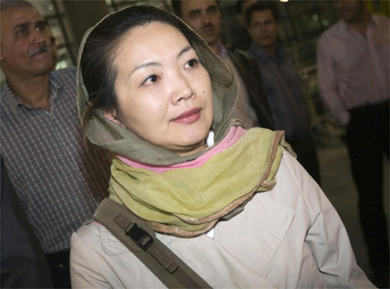 An IAEA nuclear inspector arrives at the Imam Khomeini International airport, 25 October 2009.(Photo: Reuters)