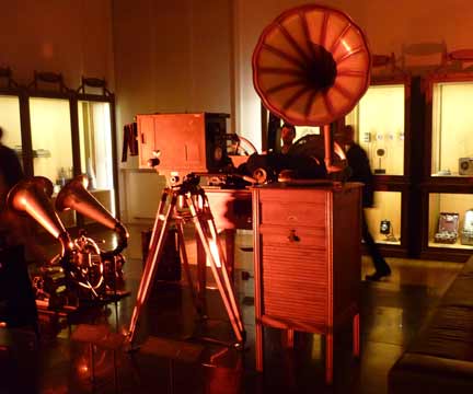 An old gramophone illustrates the history of communication (Photo: Marjorie Hache)