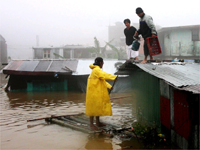Floodwaters caused by typhoon Parma in Baguio city in the Philippines on 4 October 2009(Photo: Reuters)