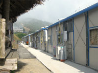 Temporary housing for the Tzou tribe at Alishan Shizhou(Photo: Rosslyn Hyams/RFI)