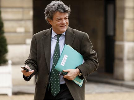 French Ecology Minister Jean-Louis Borloo arrives at the Elysée Palace for a meeting with non-governmental organisations earlier this month(Photo: Reuters)
