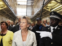 Michèle Alliot-Marie visits Orleans prison(Photo: AFP)